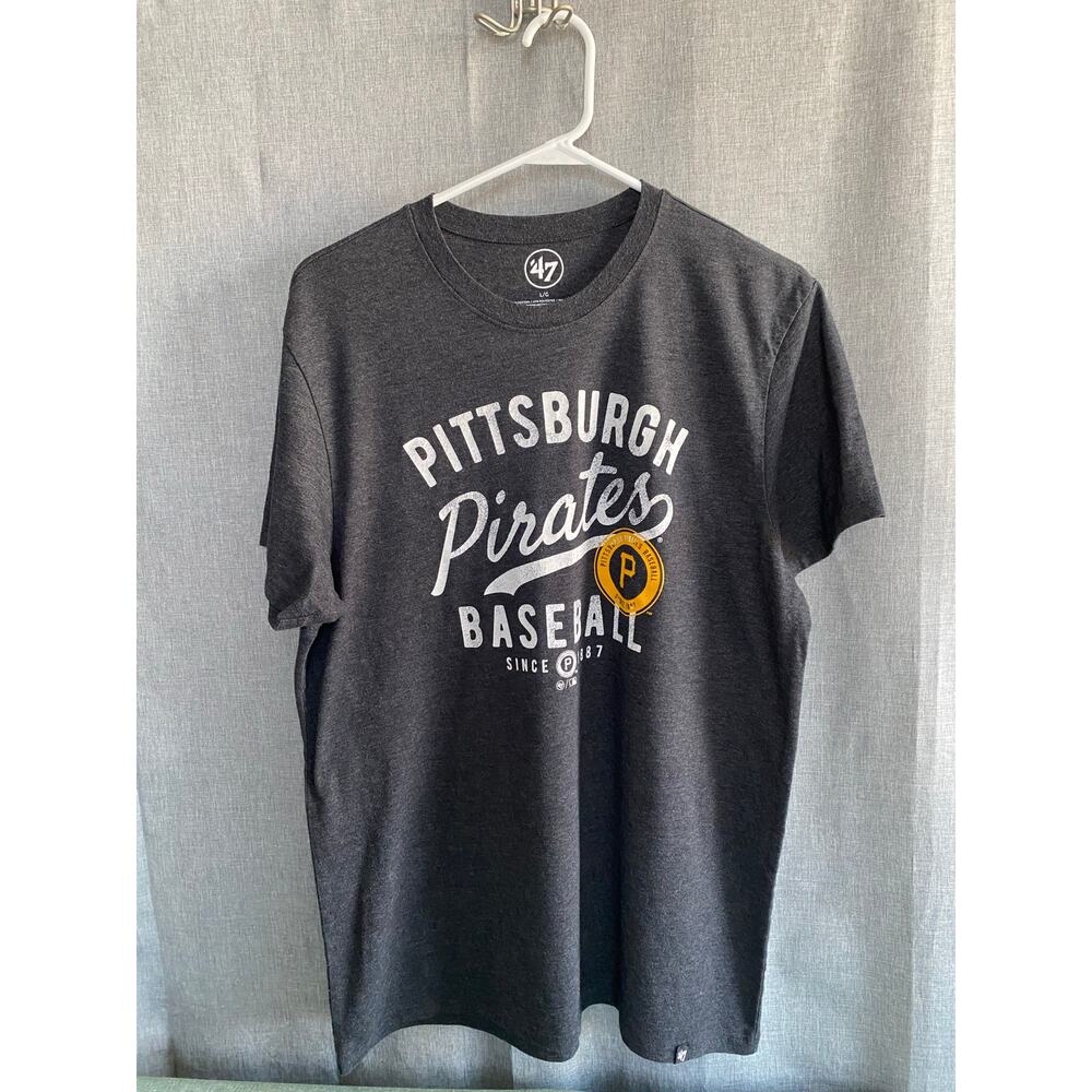 '47 Brand Pittsburgh Pirates Graphic T-Shirt Charcoal Grey - Men’s Large
